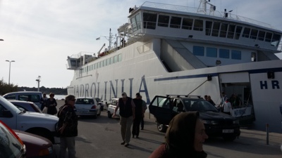 ferry_supetar